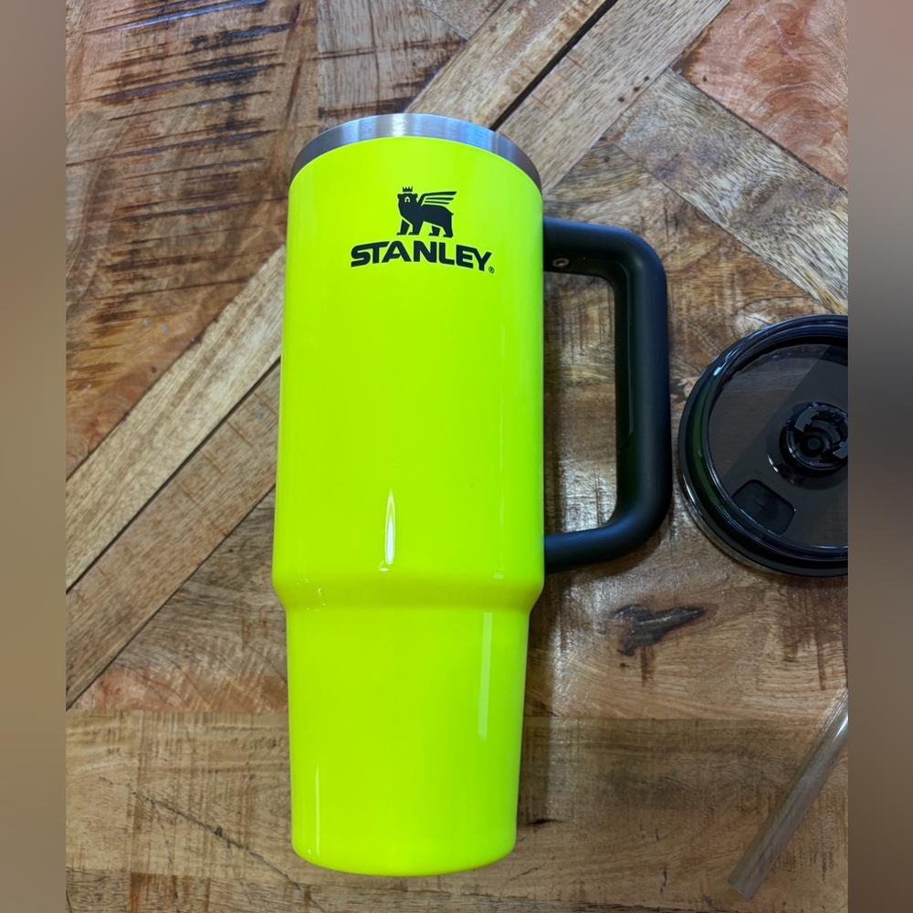 Open to offers! Stanley neon Yellow 30 oz Travel tumbler with Handle